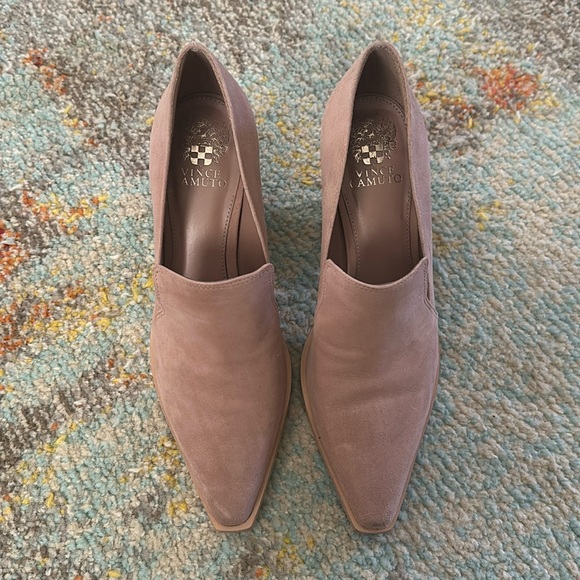 Vince Camuto pointed toe heels, size 9 - Picture 1 of 3